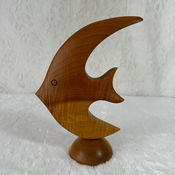 Vintage Wooden Fish Sculpture Oregon Myrtlewood Unique Ocean Decor Angel Fish - Picture 3 of 6